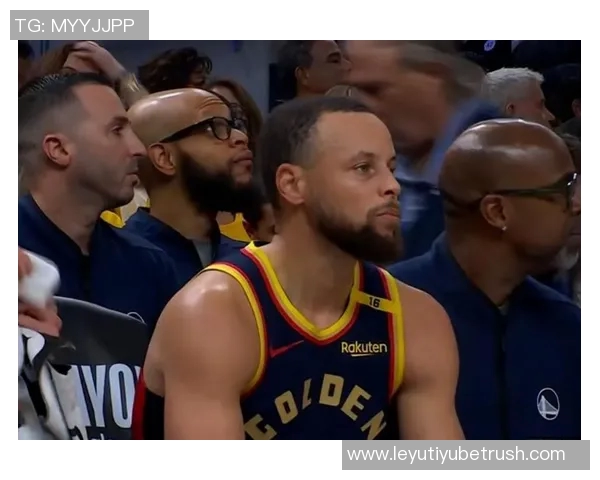 科尔强调关键时刻进攻策略应聚焦库里与巴特勒并创造空间